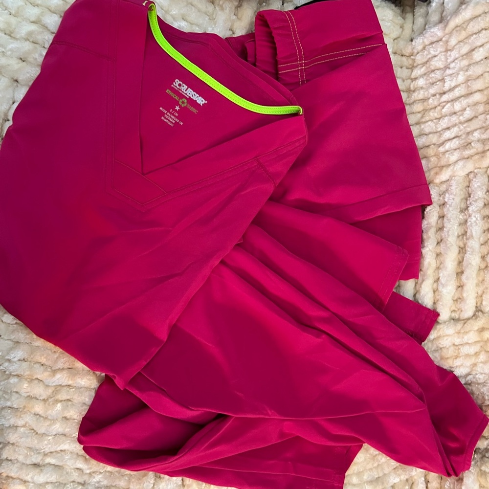 Ladies scrubs